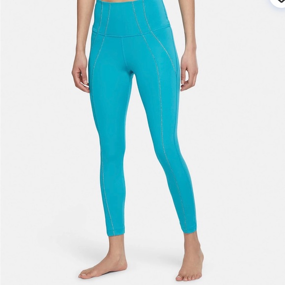 Nike Pants - NWT Nike yoga tights
